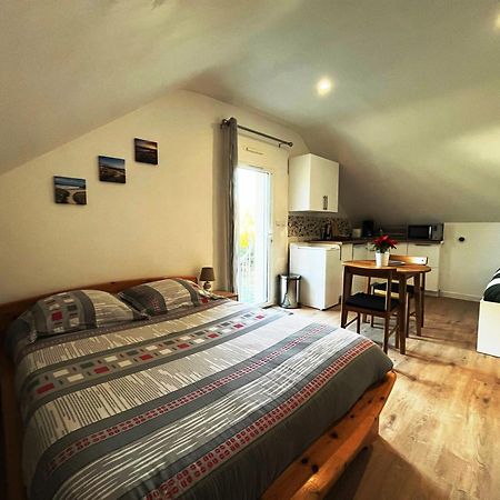 Lomener - La Goelette - 1 Appartement Avec 2 Chambres Et 2 Studios A 450M De La Plage بلومور المظهر الخارجي الصورة