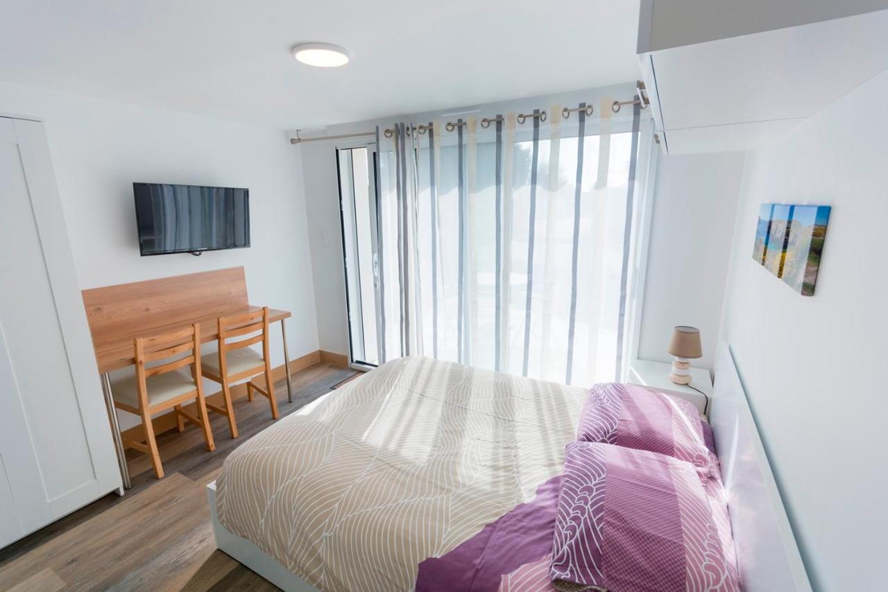 Lomener - La Goelette - 1 Appartement Avec 2 Chambres Et 2 Studios A 450M De La Plage بلومور المظهر الخارجي الصورة