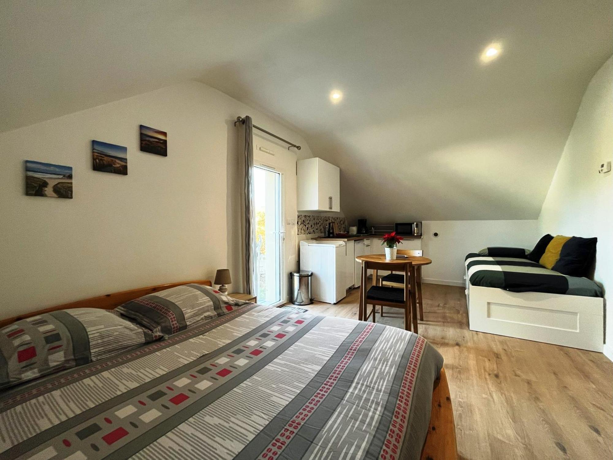 Lomener - La Goelette - 1 Appartement Avec 2 Chambres Et 2 Studios A 450M De La Plage بلومور المظهر الخارجي الصورة